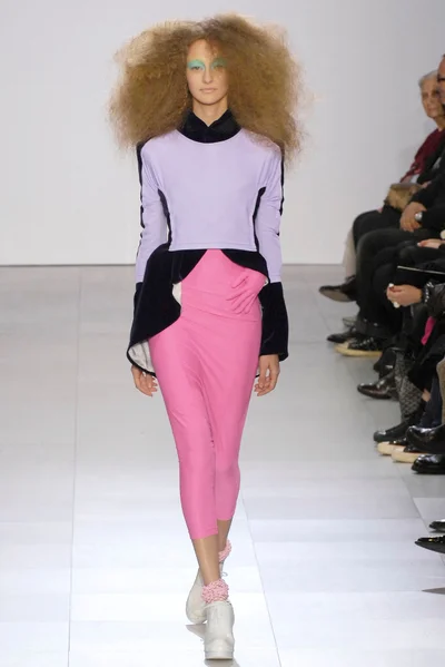Look 25